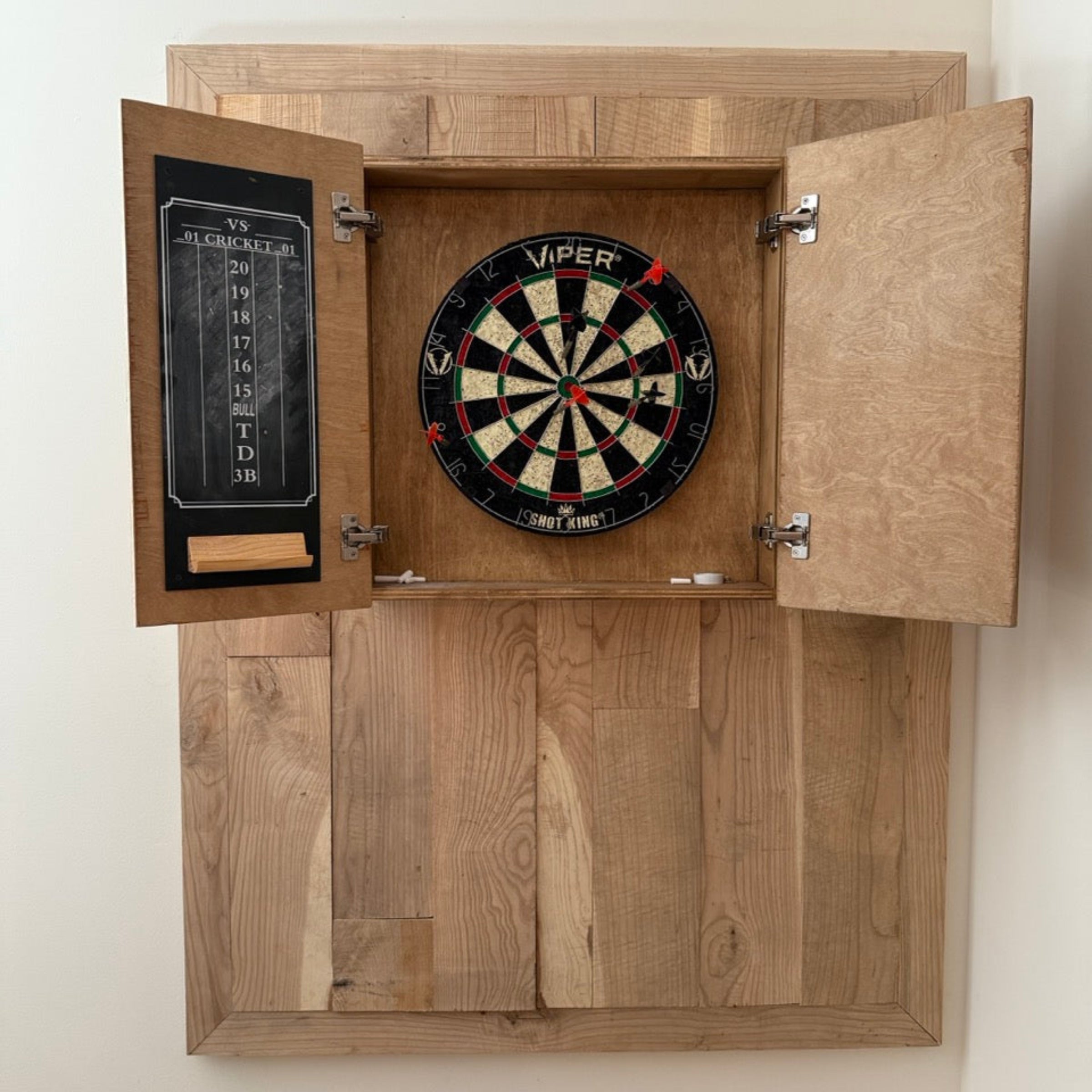 The Pub Dartboard Cabinet Set