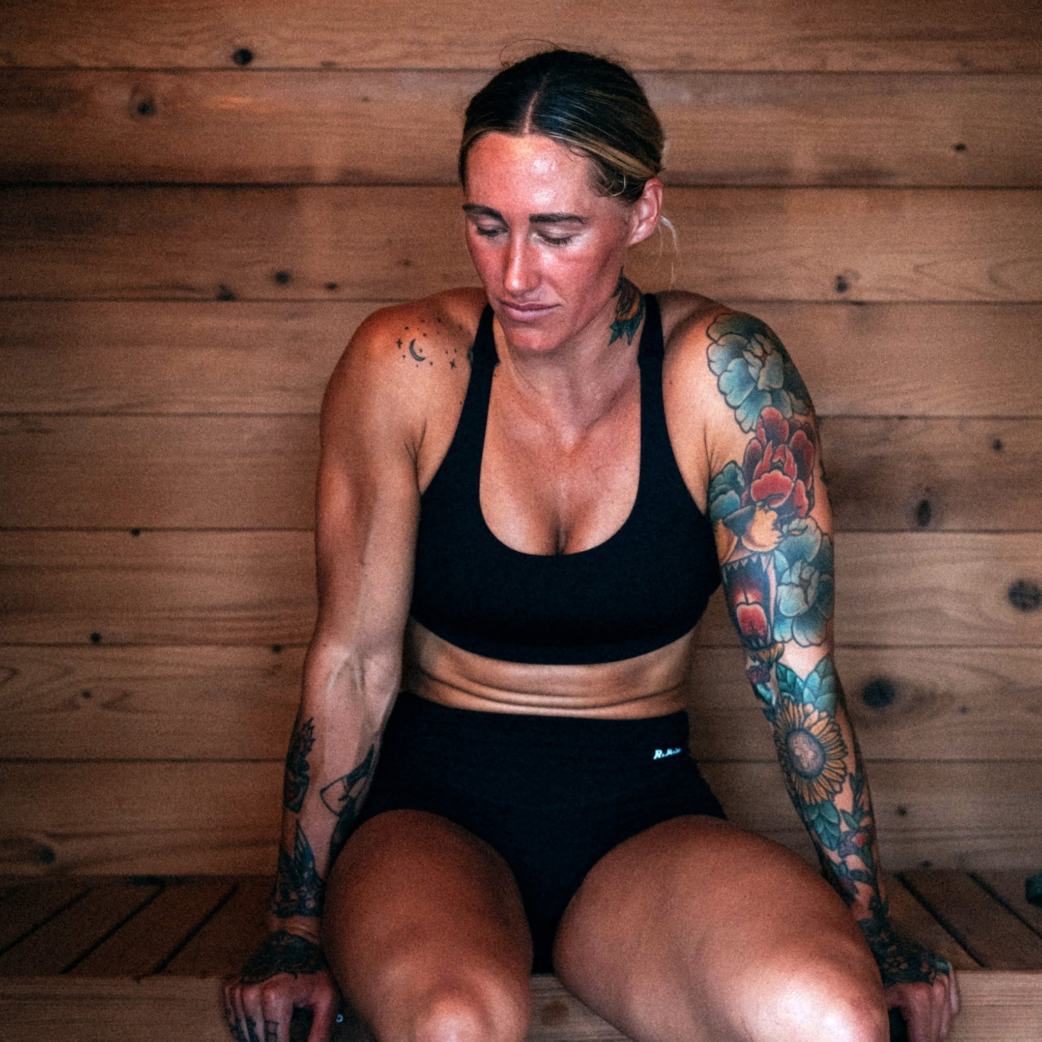 Cabin Outdoor Sauna - 4 Person w/ Harvia KIP 8kW Wi-Fi Heater